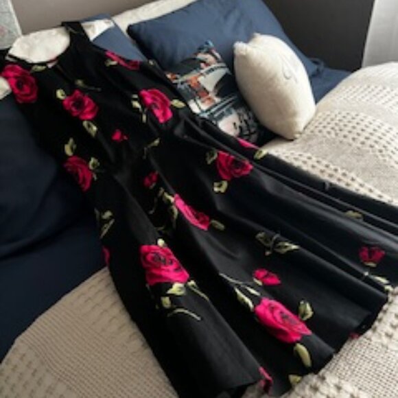 BLACK COCKTAIL DRESS - Picture 2 of 3